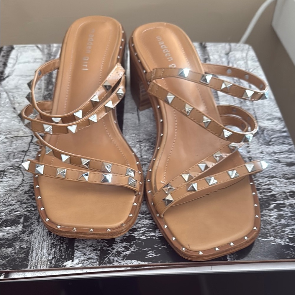 Madden Girl Tan Silver Studded Sandals